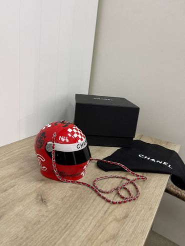 HELMET MINAUDIERE Chanel LUX-82565