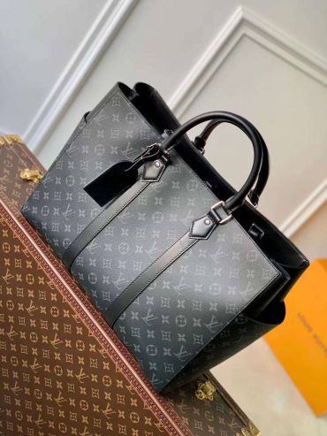 Сумка-тоут  Louis Vuitton LUX-86508