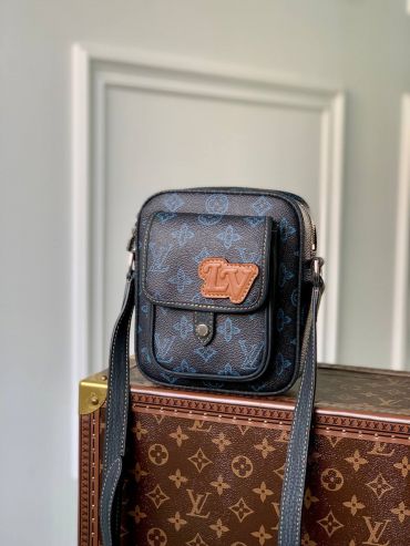 Мессенджер Louis Vuitton LUX-88553