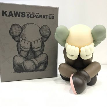 Статуэтка ‘’KAWS’’   LUX-92022