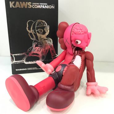 Статуэтка ‘’KAWS’’  LUX-92034