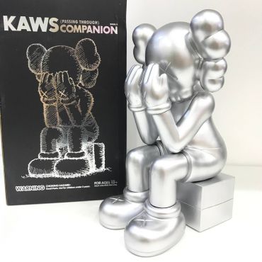 Статуэтка ‘’KAWS’’  LUX-92028