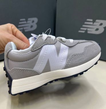 Кроссовки New Balance  LUX-93916