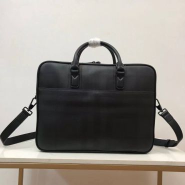 Портфель   Burberry LUX-93959