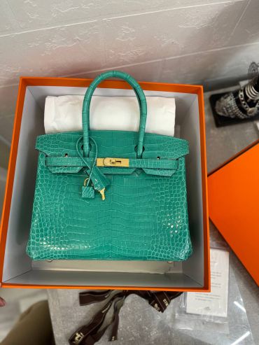 Сумка женская  Birkin , Crocodile, 30 cm Hermes LUX-95791