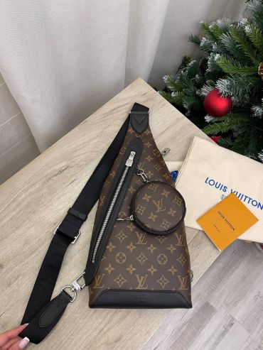 Сумка-слинг Louis Vuitton LUX-90526