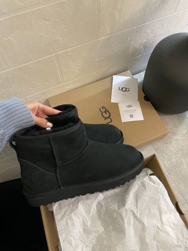 UGG   LUX-112065