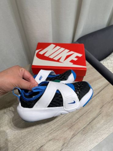 Кроссовки Nike  LUX-120537