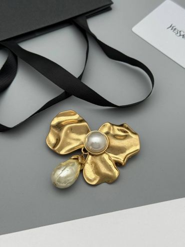Брошь Yves Saint Laurent LUX-125042