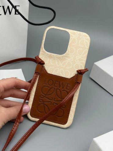 Чехол на Iphone 16 pro max  Loewe LUX-125798