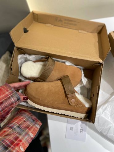 UGG Goldenstar Clog  Chestnut  Ugg Australia LUX-126098