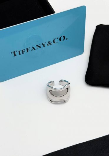 Кольцо Tiffany&Co LUX-127247