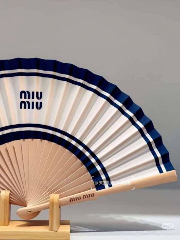 Веер Miu Miu LUX-127769
