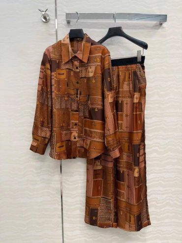 Костюм Louis Vuitton LUX-128221