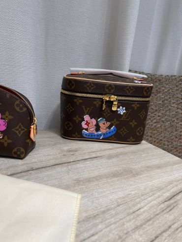 Косметичка