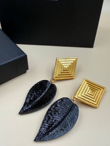 Клипсы Yves Saint Laurent LUX-128677