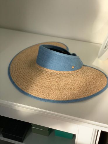 Козырёк  LUX-12584