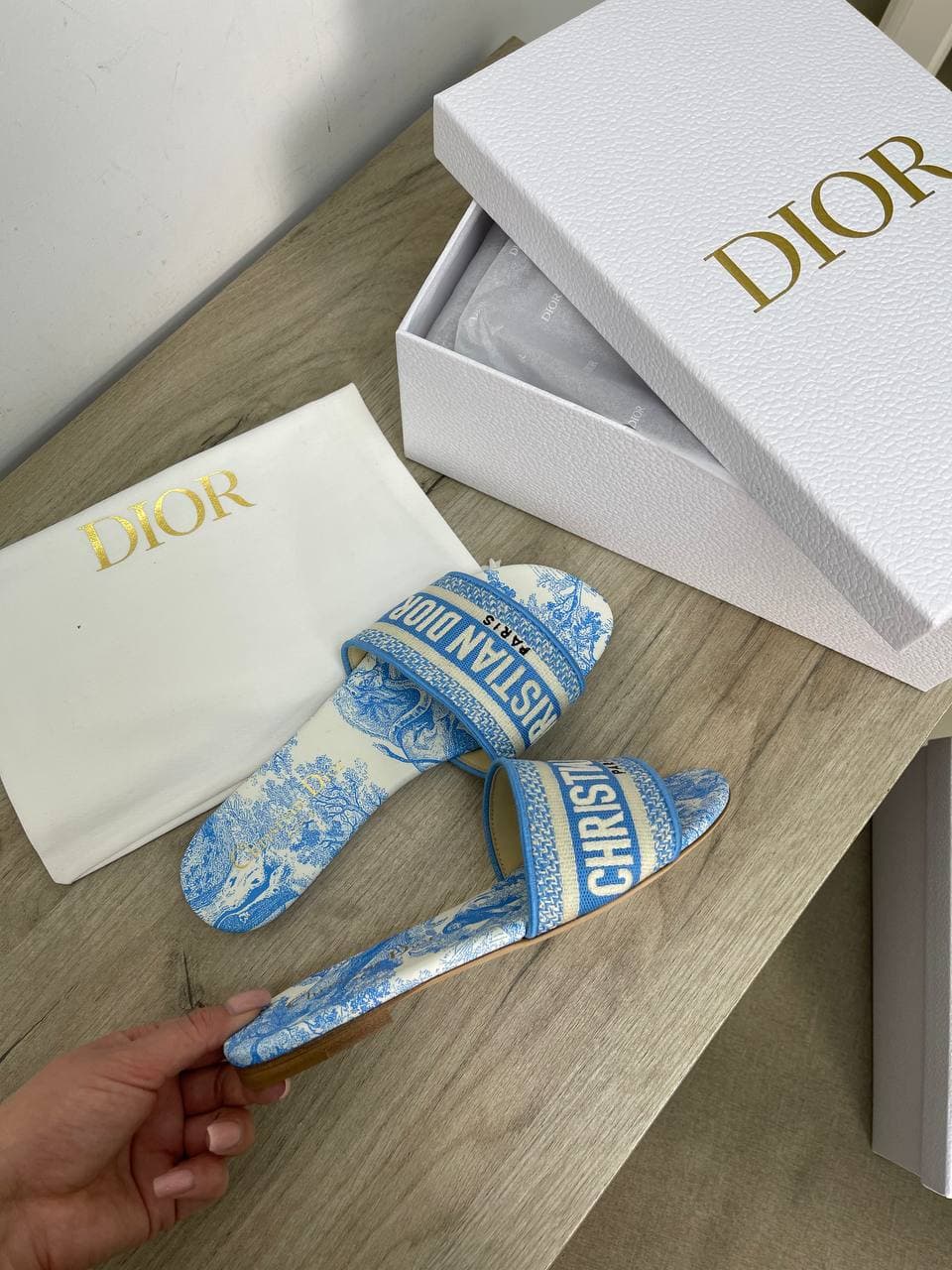 Шлёпанцы Christian Dior LUX-62839 фото Шлёпанцы Christian Dior Артикул LUX-62839