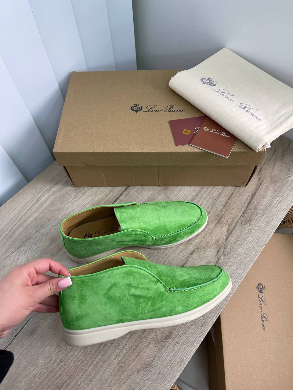 Ботинки женские Loro Piana LUX-66421 фото Ботинки женские Loro Piana Артикул LUX-66421