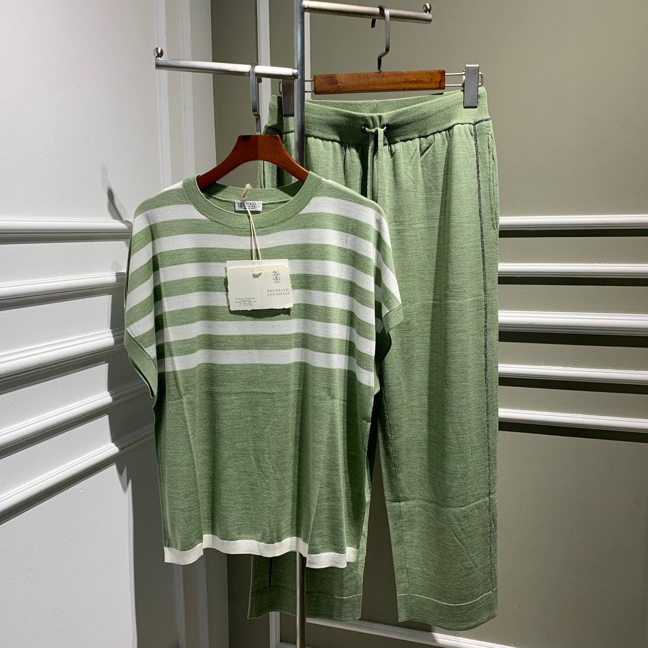 Костюм женский Brunello Cucinelli LUX-66927 фото Костюм женский Brunello Cucinelli Артикул LUX-66927