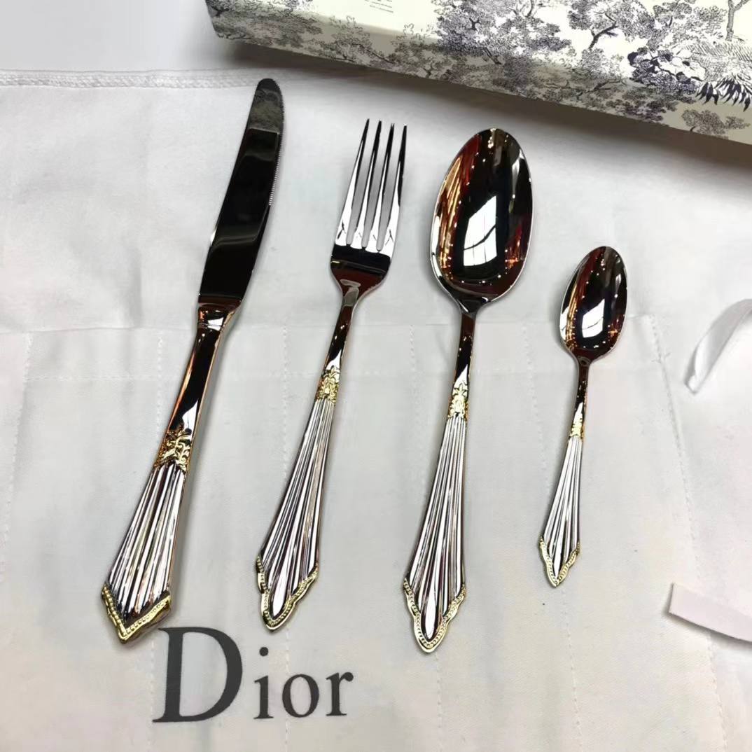 Набор столовых приборов 24 предмета LUX-68016 фото Набор столовых приборов 24 предмета Артикул LUX-68016