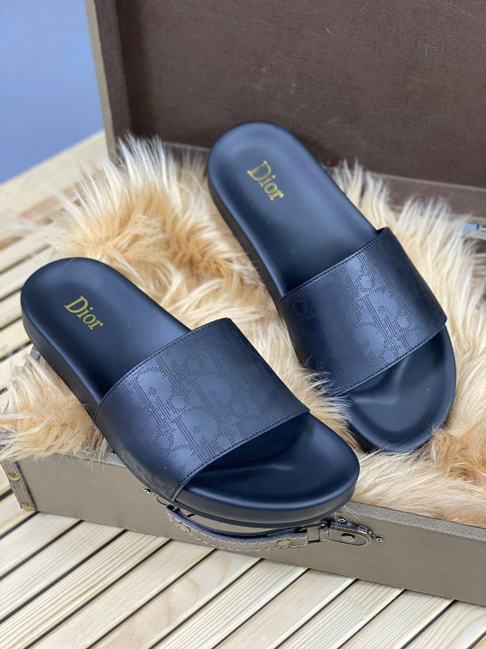 Шлёпанцы Christian Dior LUX-68378 фото Шлёпанцы Christian Dior Артикул LUX-68378