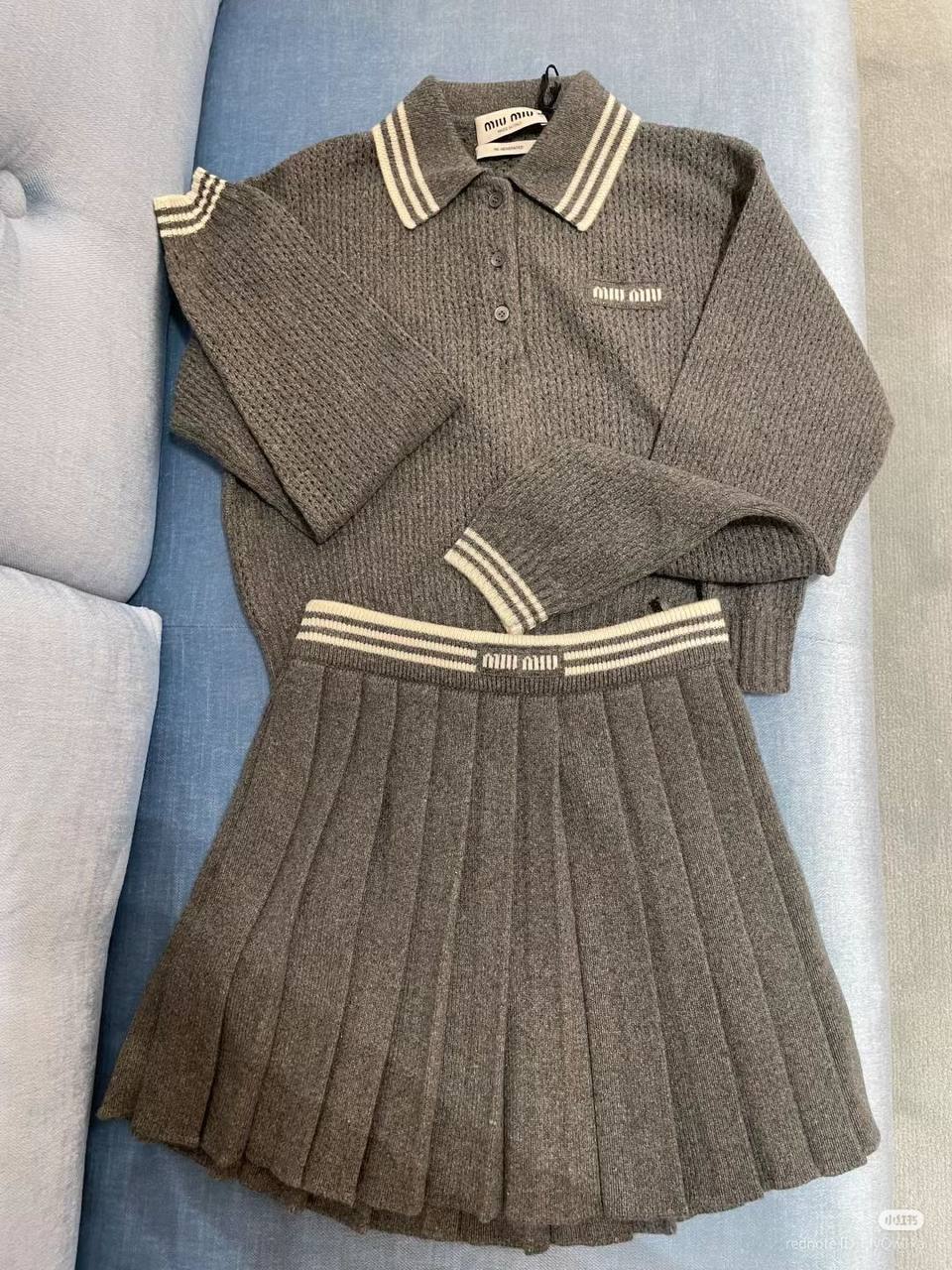 Костюм женский  Miu Miu LUX-125583 фото Костюм женский  Miu Miu Артикул LUX-125583