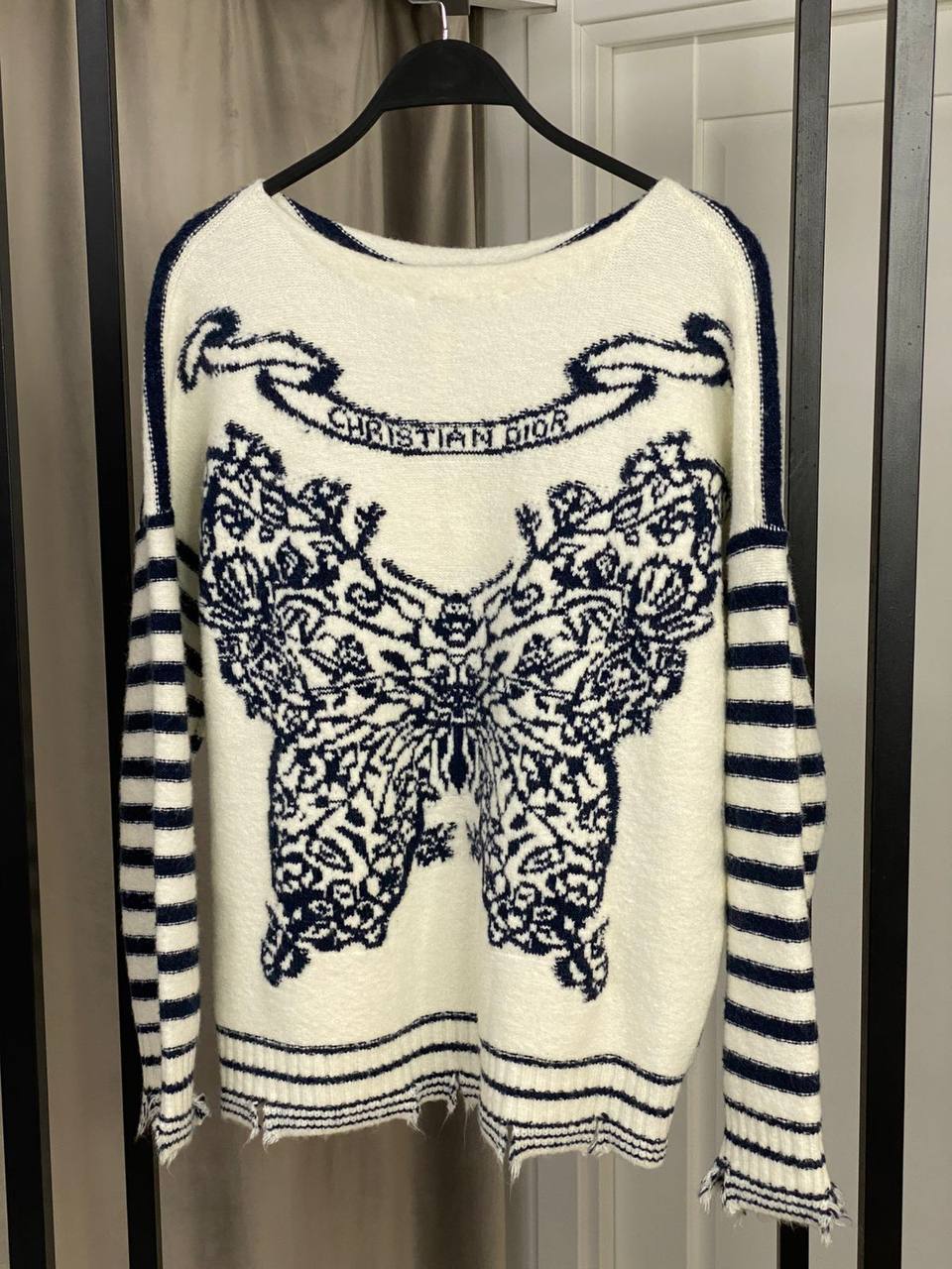 Свитер  Christian Dior LUX-125584 фото Свитер  Christian Dior Артикул LUX-125584