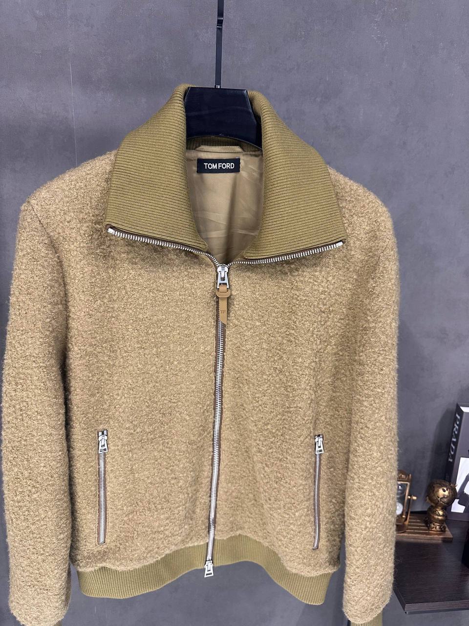 Бомбер Tom Ford LUX-125588 фото Бомбер Tom Ford Артикул LUX-125588