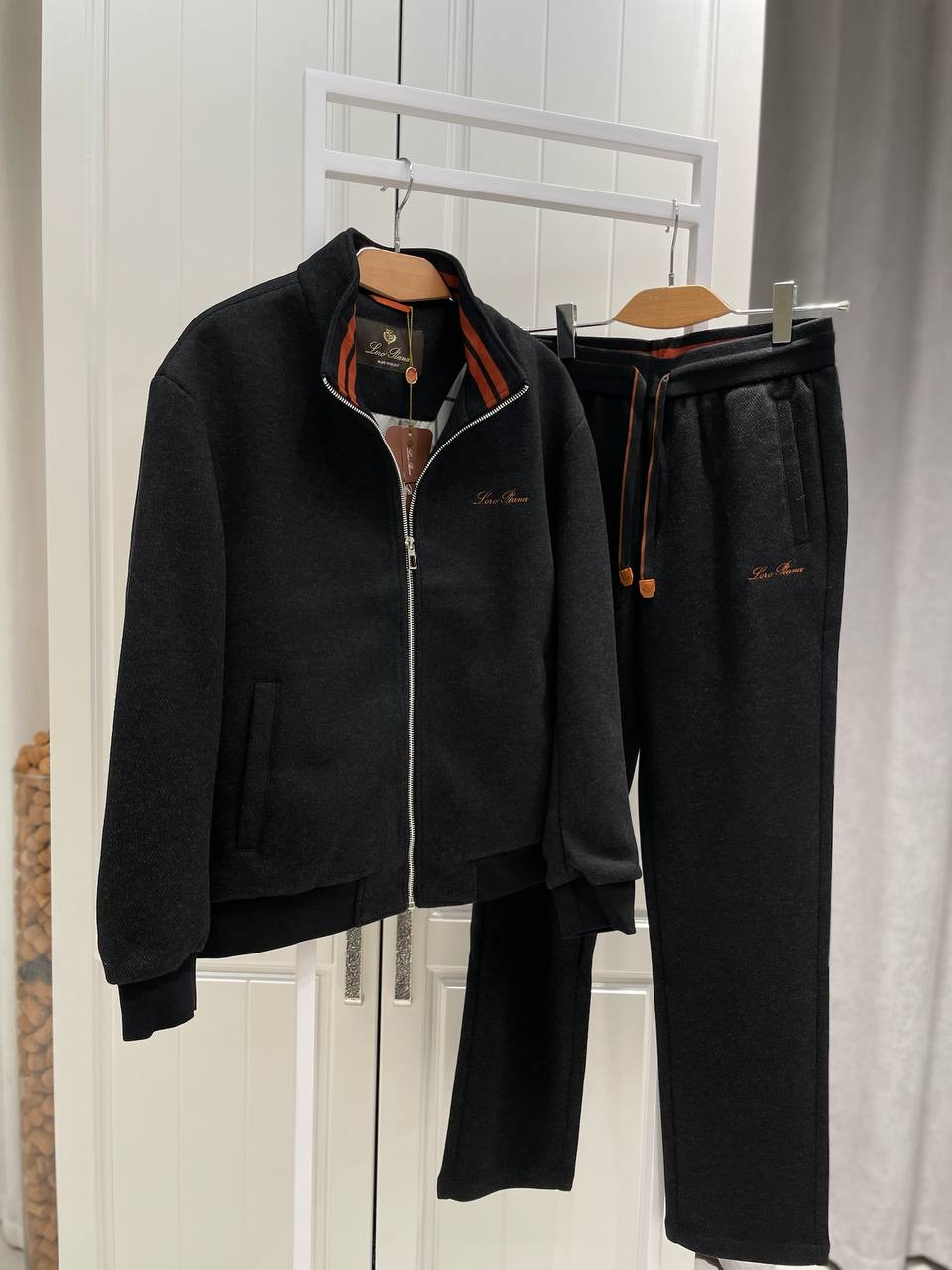 Костюм спортивный  Loro Piana LUX-125699 фото  Костюм спортивный  Loro Piana Артикул LUX-125699