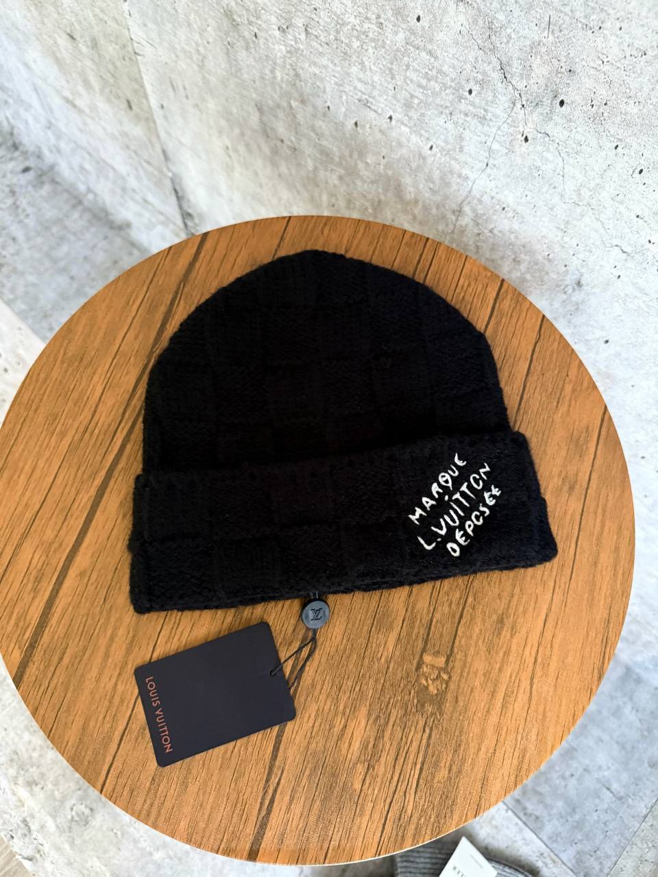 Шапка  Louis Vuitton LUX-125738 фото Шапка  Louis Vuitton Артикул LUX-125738