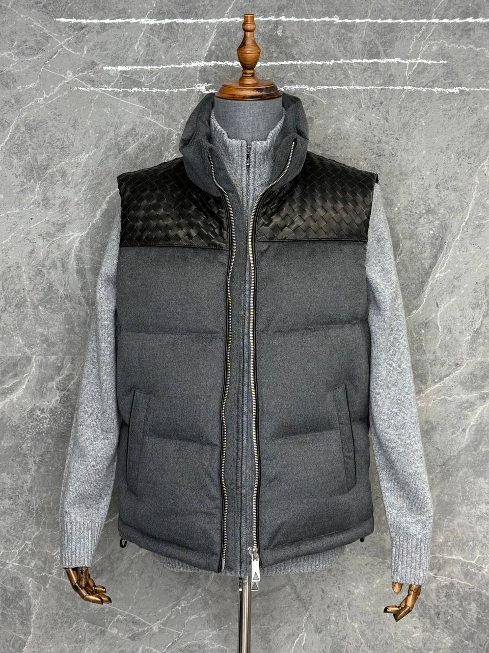 Жилет Bottega Veneta LUX-125753 фото Жилет Bottega Veneta Артикул LUX-125753