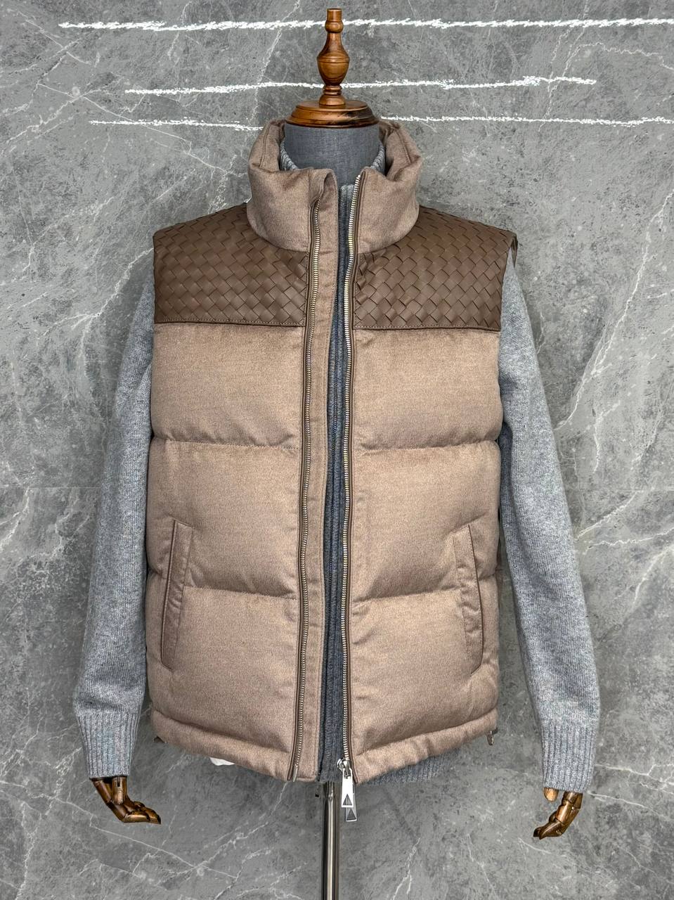 Жилет Bottega Veneta LUX-125752 фото Жилет Bottega Veneta Артикул LUX-125752