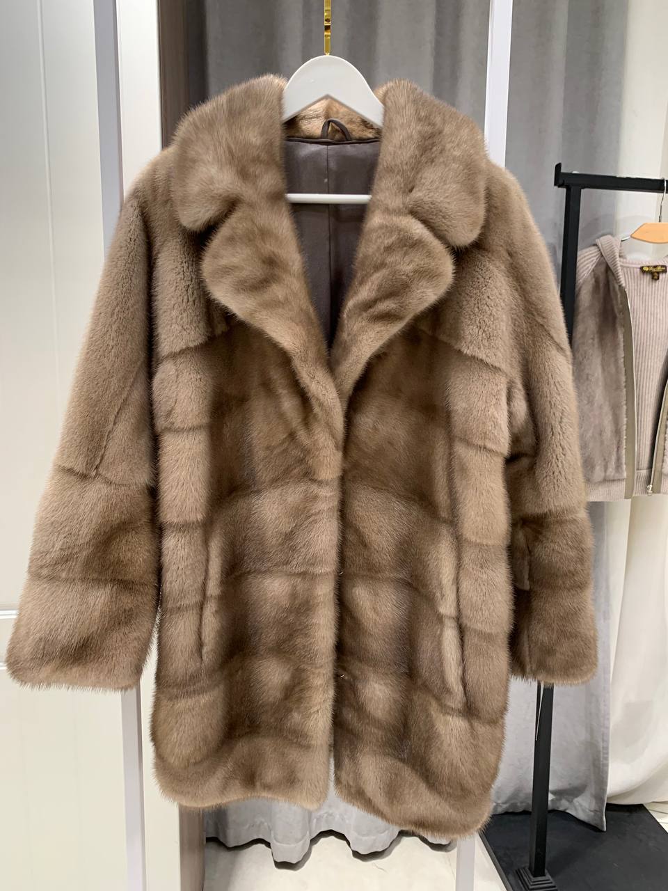 Шуба  LUX-125750 фото Шуба  Артикул LUX-125750