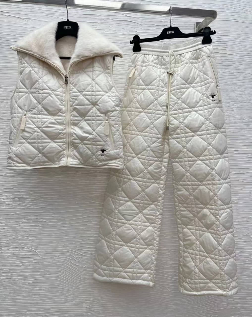 Костюм женский Christian Dior LUX-126203 фото Костюм женский Christian Dior Артикул LUX-126203