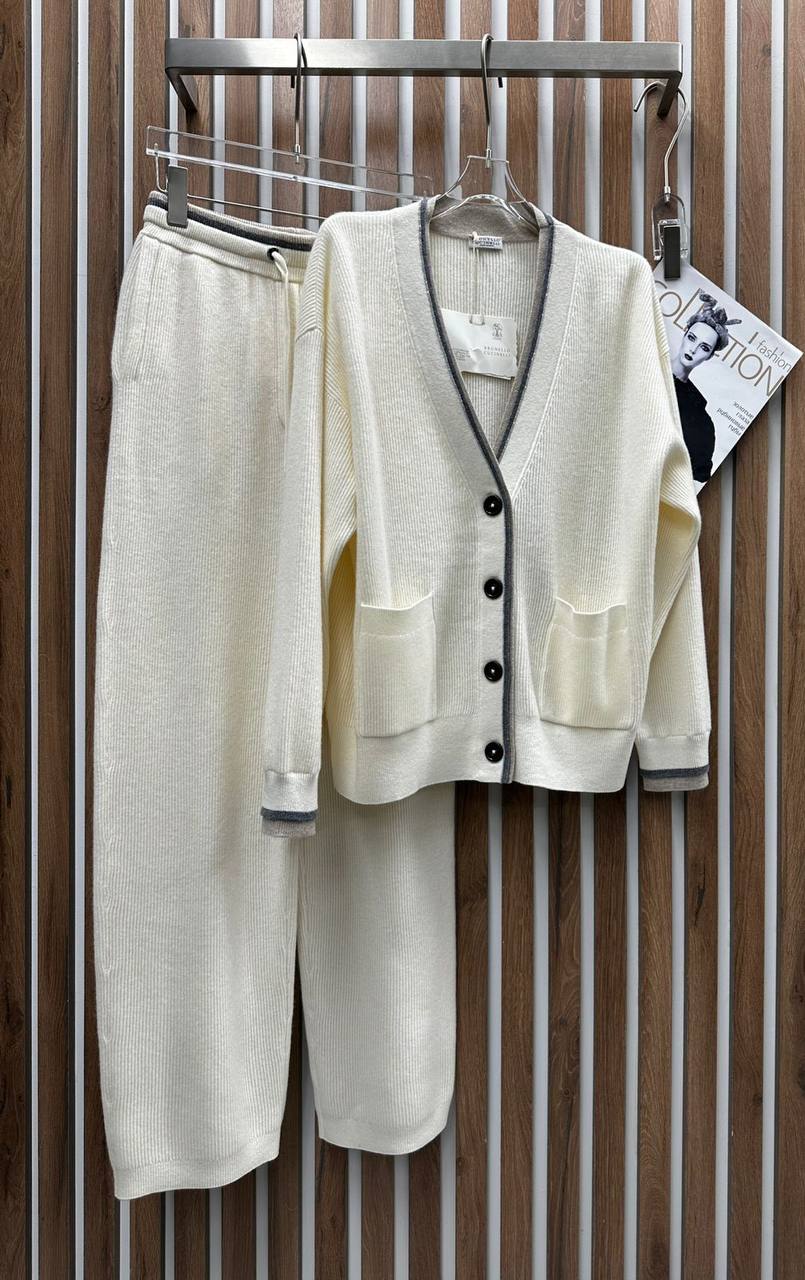 Костюм женский Brunello Cucinelli LUX-126383 фото Костюм женский Brunello Cucinelli Артикул LUX-126383