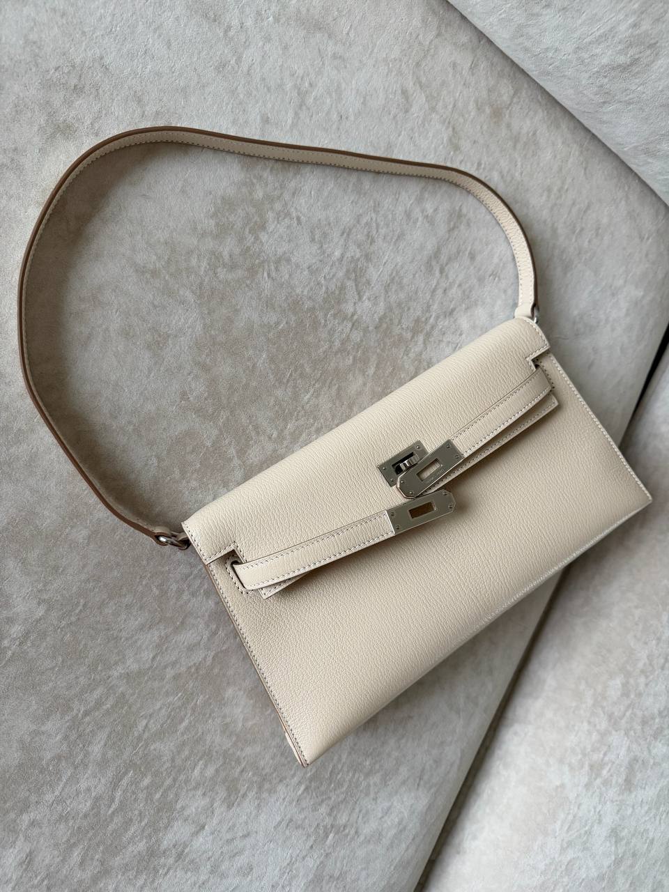 Сумка женская Kelly Elan PHW, Chevre Hermes LUX-126487 фото Сумка женская Kelly Elan PHW, Chevre Hermes Артикул LUX-126487