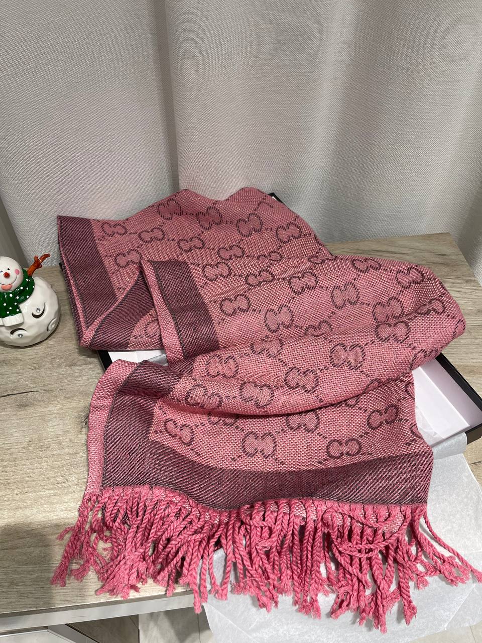 Палантин Gucci LUX-126870 фото Палантин Gucci Артикул LUX-126870