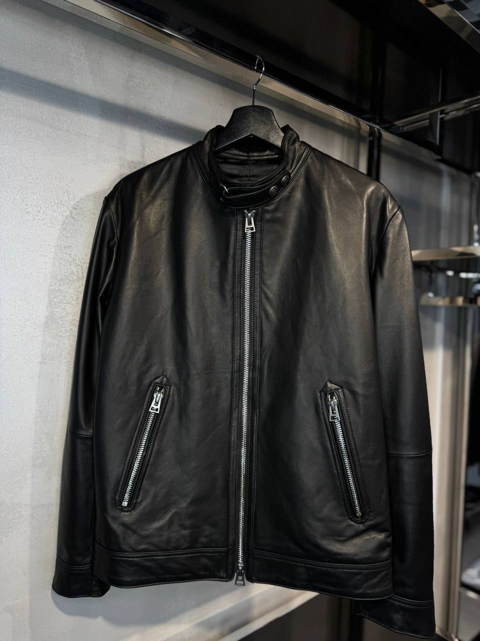 Кожаная куртка Tom Ford LUX-127220 фото Кожаная куртка Tom Ford Артикул LUX-127220