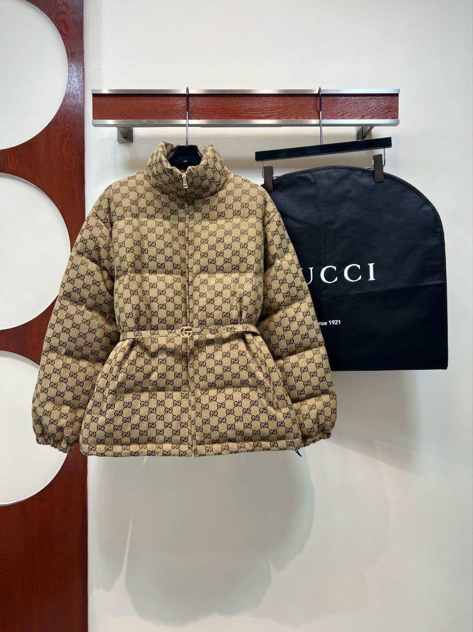 Пуховик Gucci LUX-127228 фото Пуховик Gucci Артикул LUX-127228