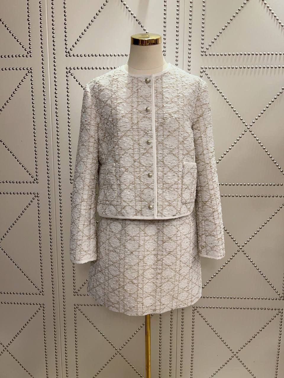 Костюм женский Christian Dior LUX-128276 фото Костюм женский Christian Dior Артикул LUX-128276