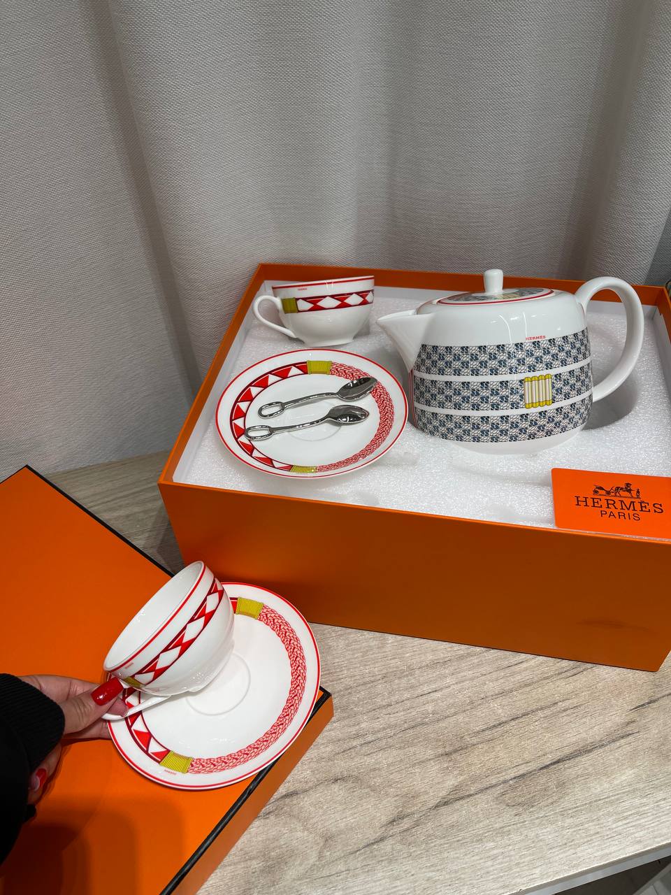 Чайный сервиз Hermes LUX-122023 фото Чайный сервиз Hermes Артикул LUX-122023