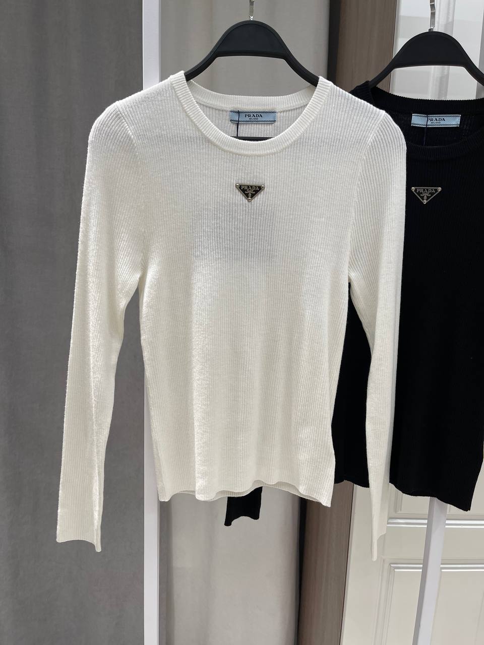 Лонгслив Prada LUX-128984 фото Лонгслив Prada Артикул LUX-128984