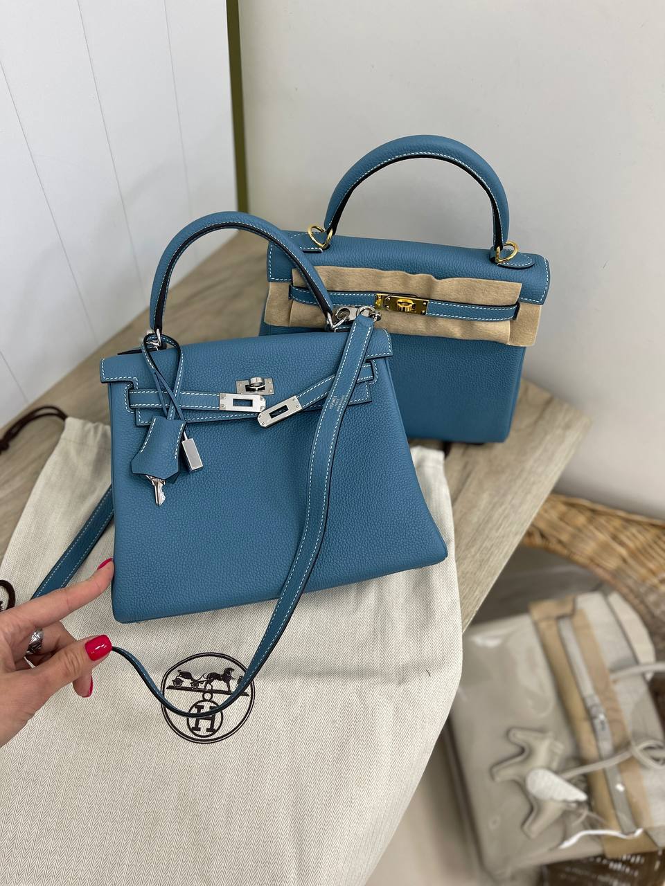 Сумка женская Kelly 25, GHW Togo Hermes LUX-129017 фото Сумка женская Kelly 25, GHW Togo Hermes Артикул LUX-129017