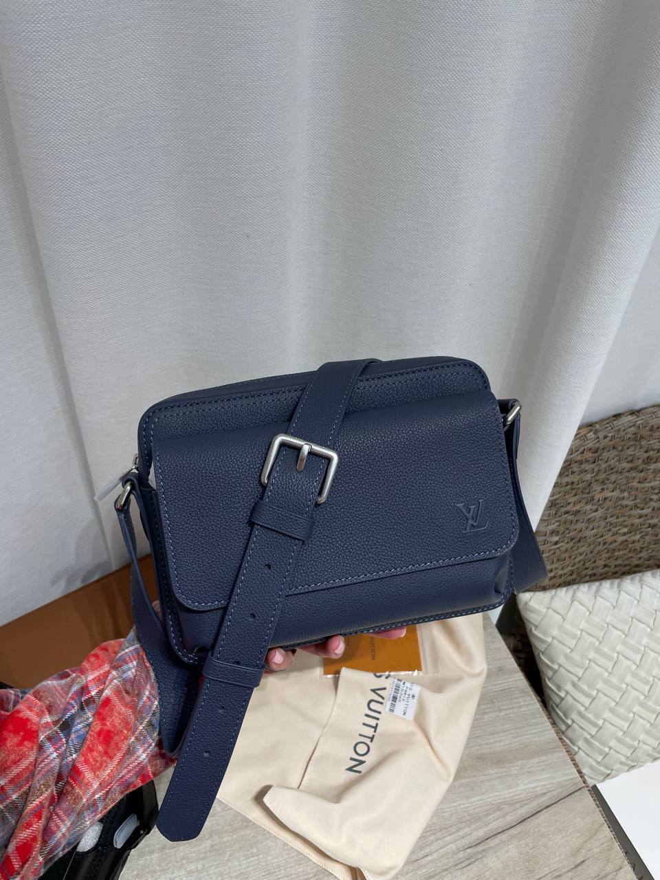 Сумка-мессенджер Christian Dior LUX-129943 фото Сумка-мессенджер Christian Dior Артикул LUX-129943