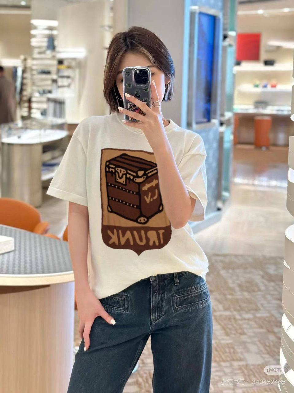 Футболка женская Louis Vuitton LUX-130319 фото Футболка женская Louis Vuitton Артикул LUX-130319