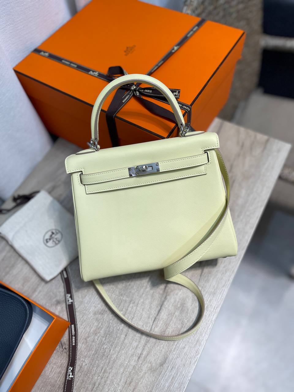 Сумка женская Kelly, 25 cm, swift leather Hermes LUX-130323 фото Сумка женская Kelly, 25 cm, swift leather Hermes Артикул LUX-130323