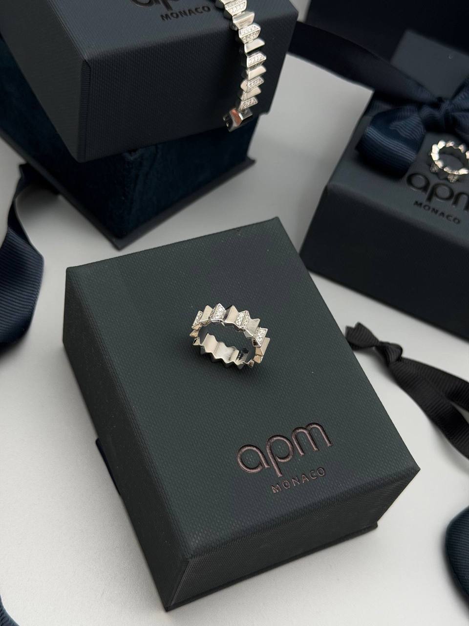 Кольцо APM Monaco LUX-130331 фото Кольцо APM Monaco Артикул LUX-130331