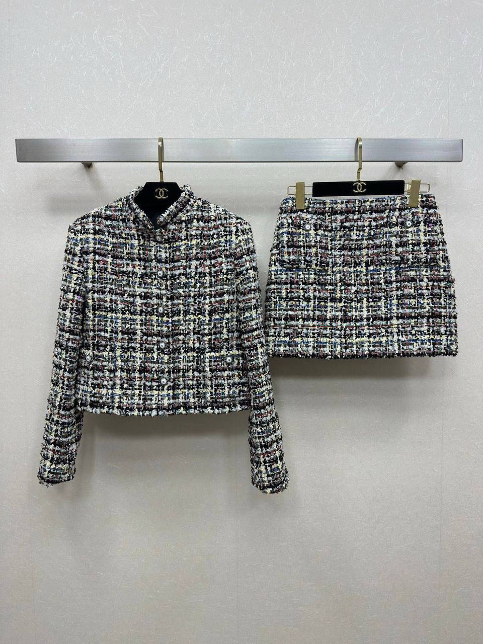 Костюм женский Chanel LUX-130435 фото Костюм женский Chanel Артикул LUX-130435